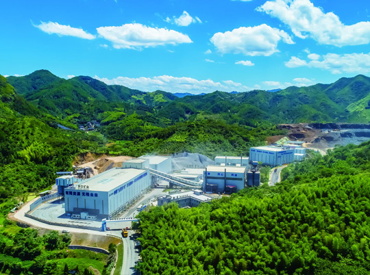 全球最大機(jī)制砂生產(chǎn)線(xiàn)成功封頂！湖北省砂石資源迎來(lái)利好消息