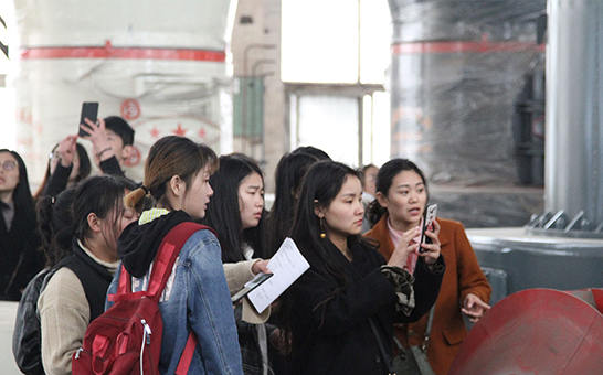 紅星：守護綠水青山，大國重器責(zé)無旁貸