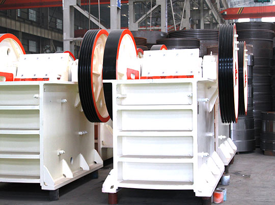 堅(jiān)持保養(yǎng)和維修，紅星機(jī)器出力勤