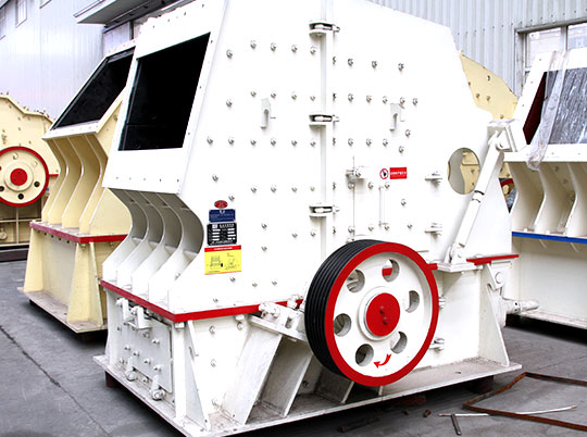 反擊式破碎機在使用過程中應(yīng)如何維護保養(yǎng)？